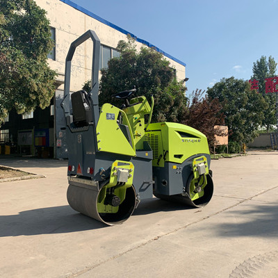 影响小型压路机价格变动的原因是什么？