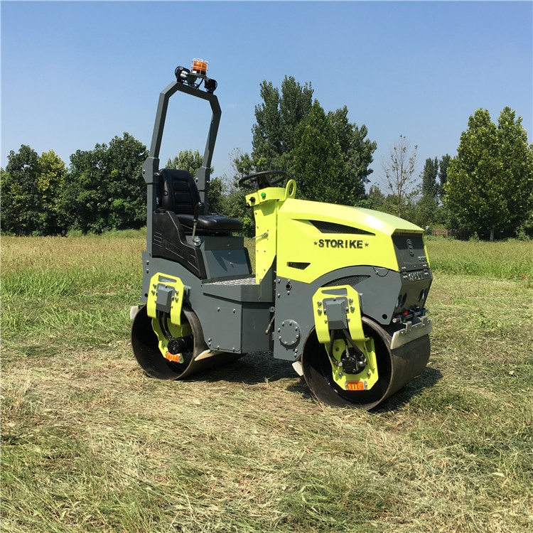 小型压路机中滤清器有什么作用